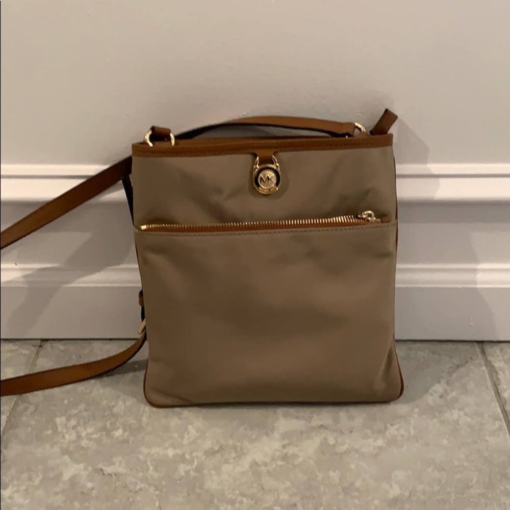 Michael Kors Crossbody Bag